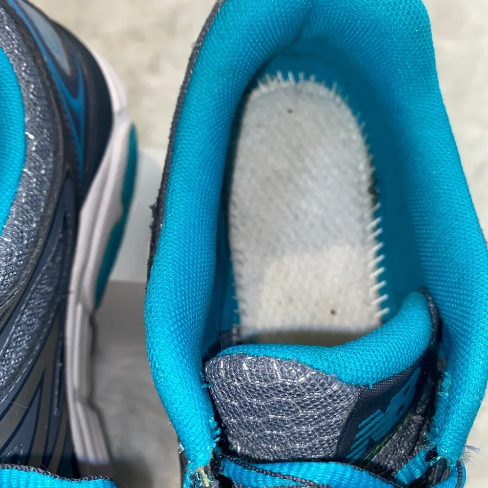 Barley Worn New Balance w560lg6 - Picture 4 of 8